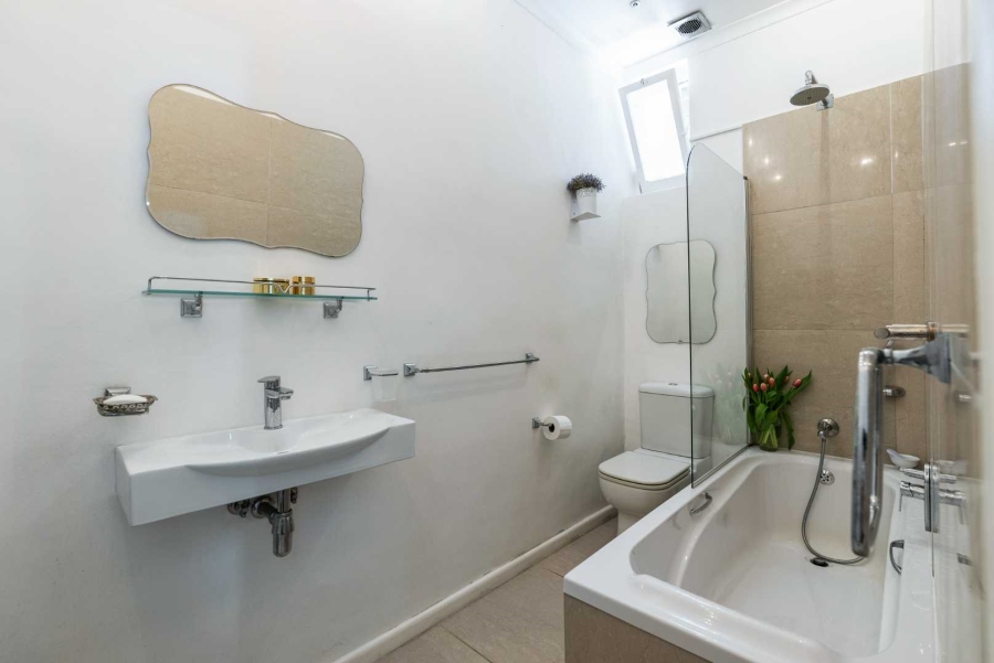 2 Bedroom Property for Sale in Gardens Western Cape
